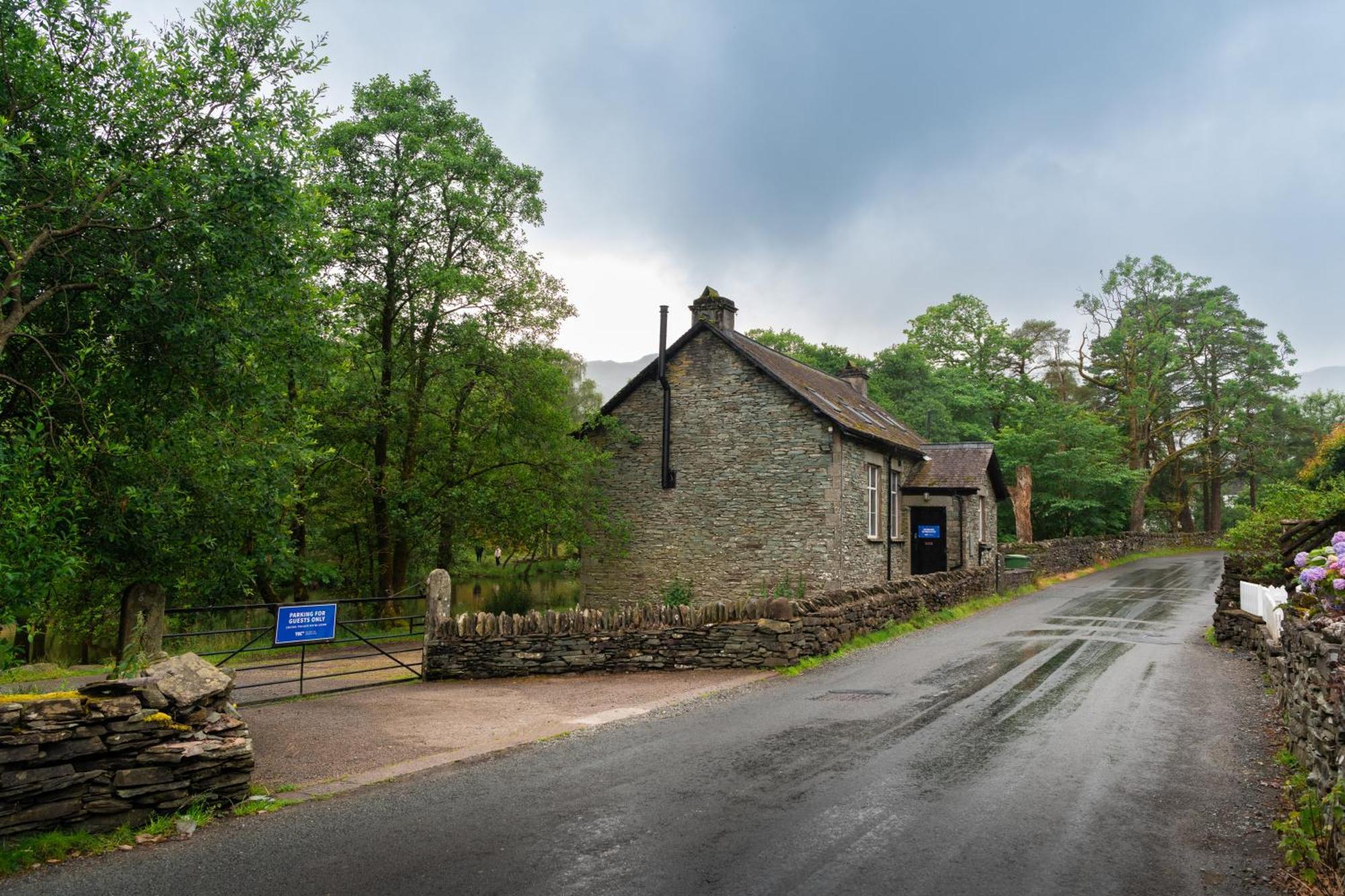 Weirside Country house *
